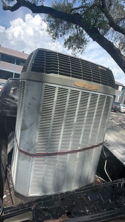 If you have any air conditioning capacitors at home that you no longer need—whether they are broken or in any other condition—I will buy them from you
