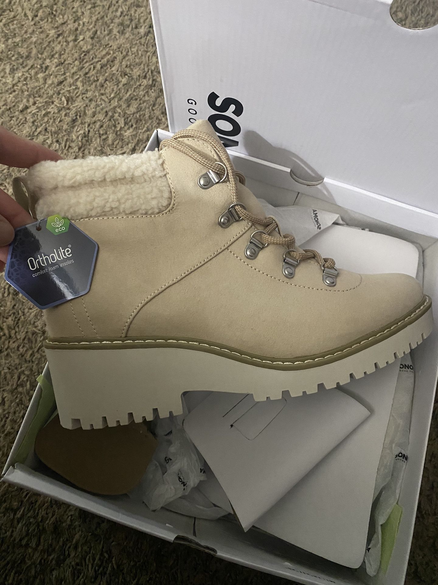 Womens Hiking Boots
