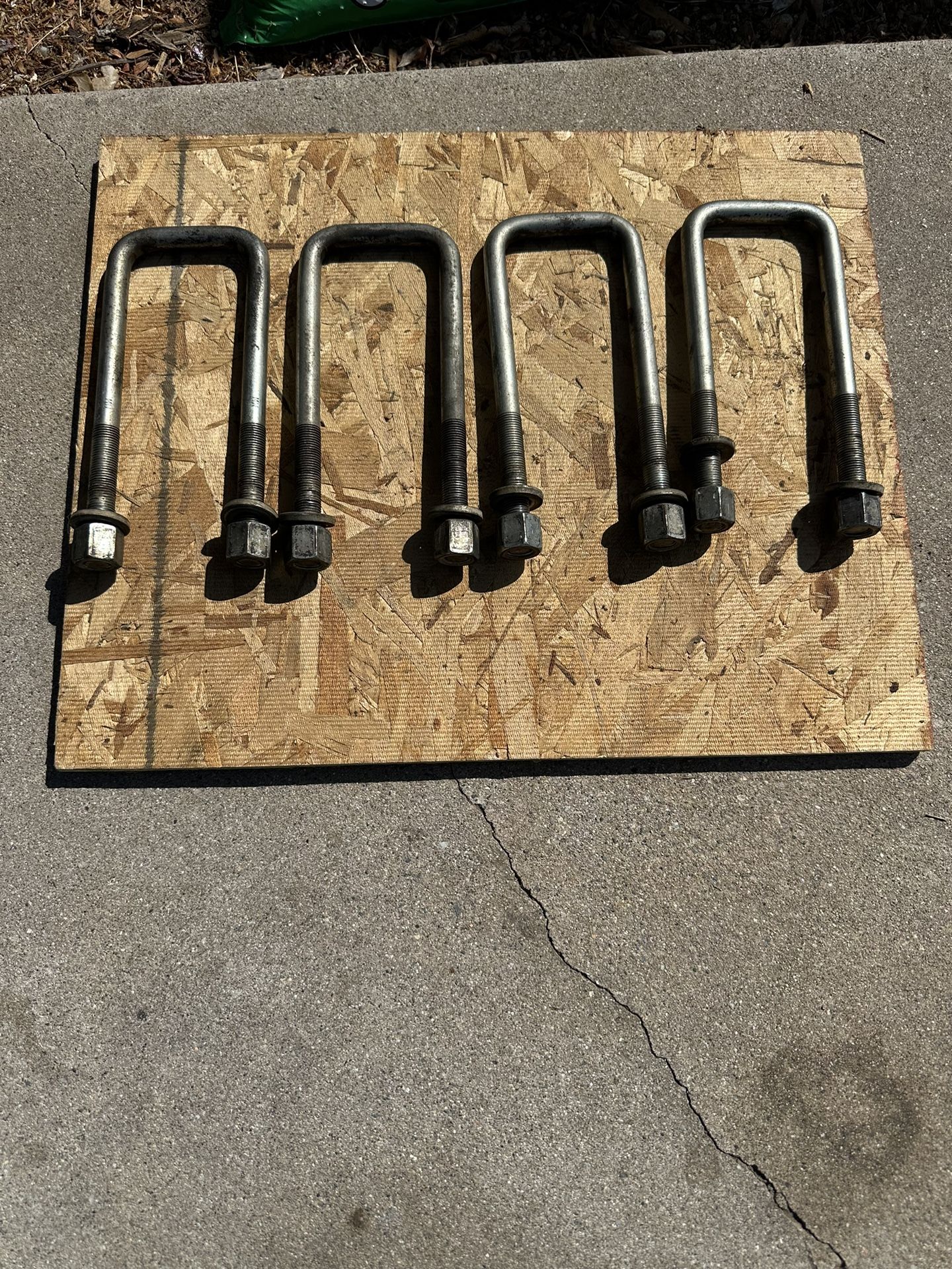 Tacoma U Bolts 9/16 X 8”