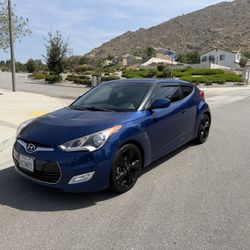 2017 Hyundai Veloster 