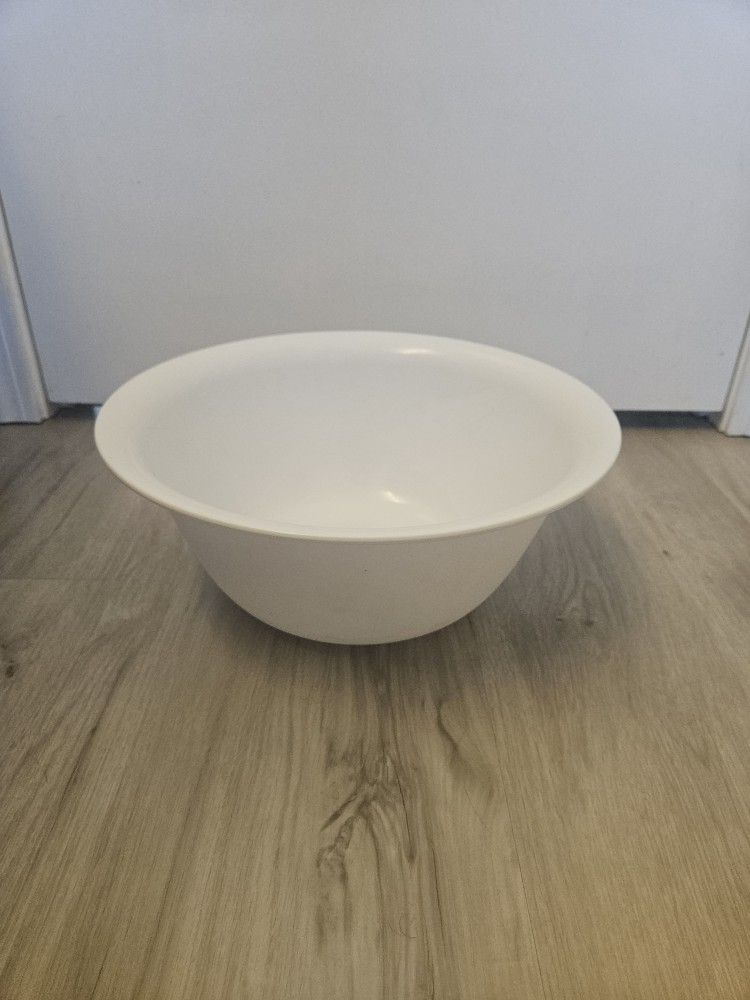 6 Qt Sterilite Mixing Bowl BWT