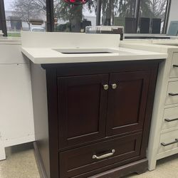 Bathroom vanity cabinet 30” solid Birch Quartz top with sink and backsplash 