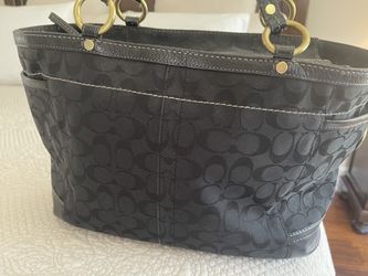 Coach Handbag In Excellent Condition