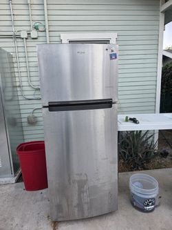 Refrigerator