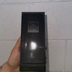 Yves Saint Laurent 6 Place Saint Sulpice