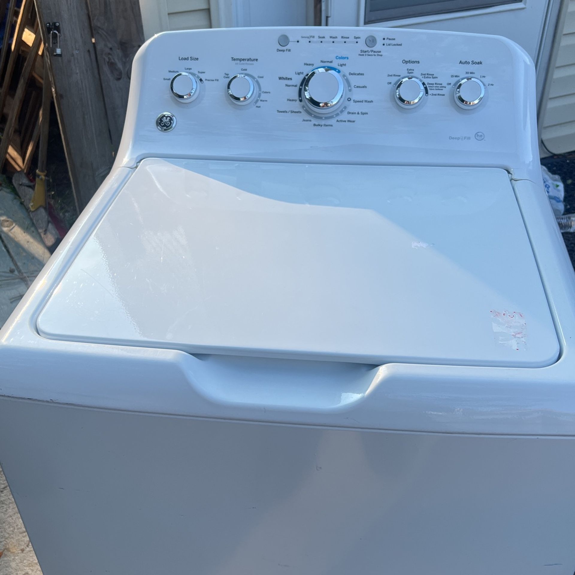 A Nice GE Washing Machine Look New
