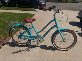 Six three zero girls beach cruiser.