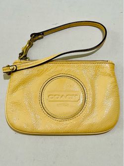 Yellow Coach Wrislet  Great Condition no stains