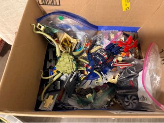 Legos w/o mini figures