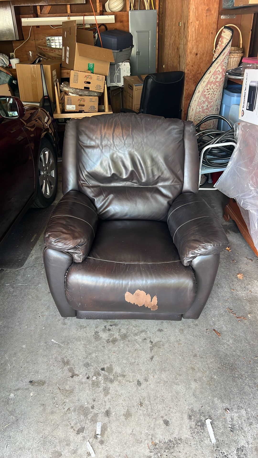 FREE!! SWIVEL ROCKER RECLINER!!