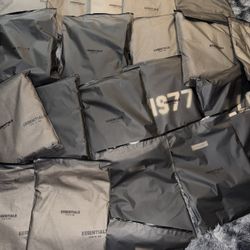 Essentials Fear Of God ‼️Read Description‼️