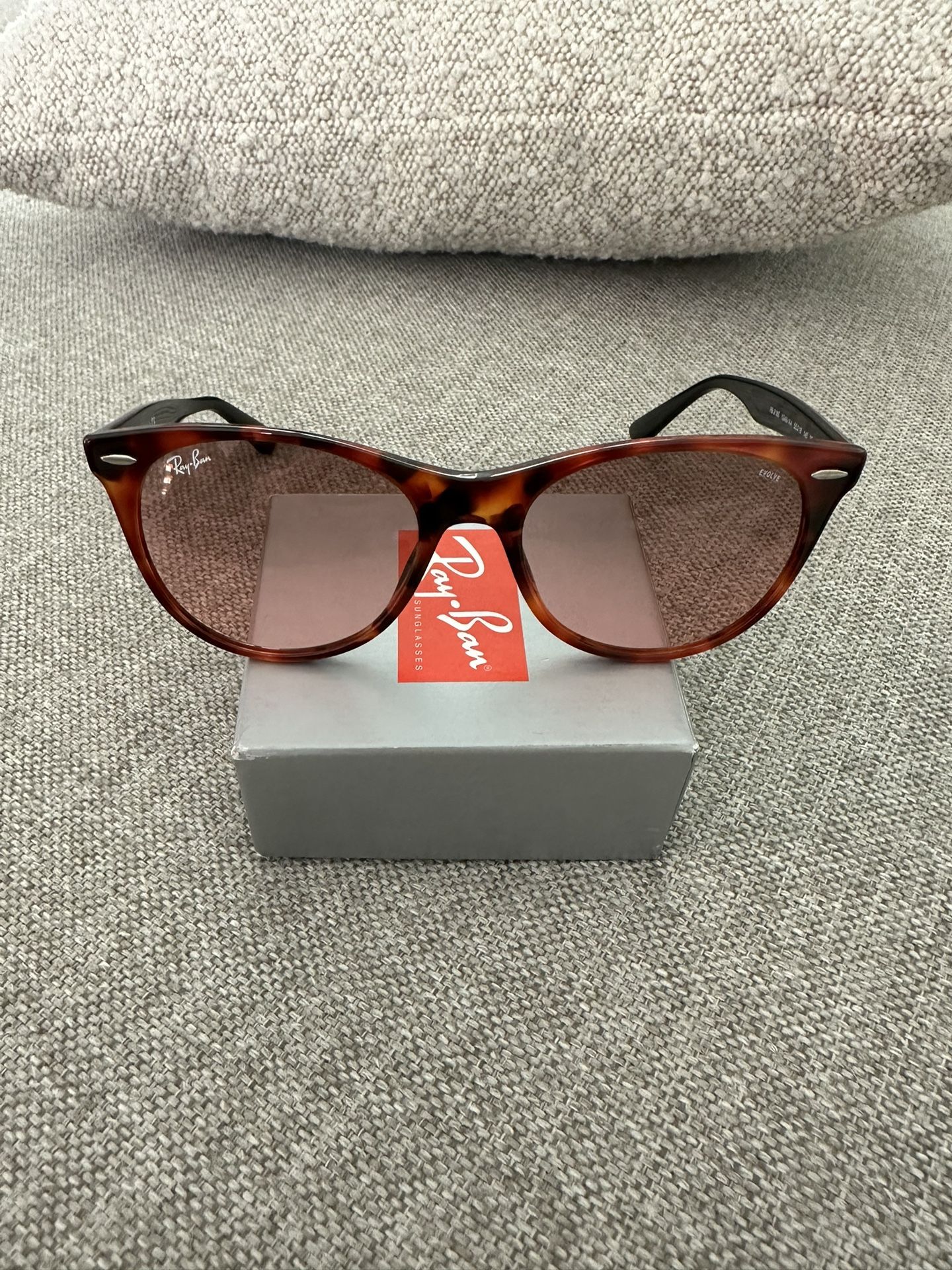 Ray Ban Sunglasses NEW PRICE (FIRM)
