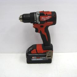 Milwaukee 2801-20 M18 Brushless 1/2" Drill Driver w/ XC6.0 Battery