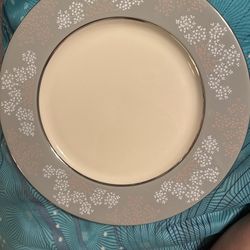 Vintage Castleton China “Lace” Dinner Plate, 10.5”