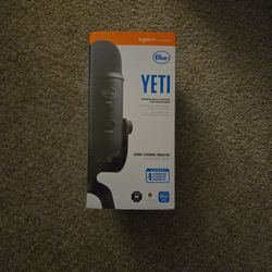 New Blue Yeti Premium Multi-Pattern 20 Hz - 20 kHz USB Microphone 988-000100