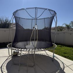 Trampoline 