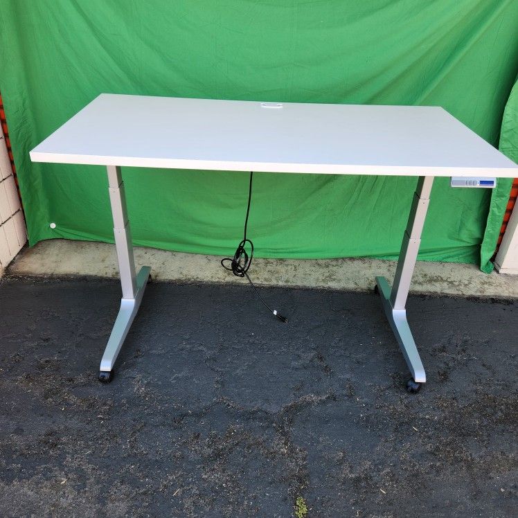 3 Stage Workrite Electric Desk