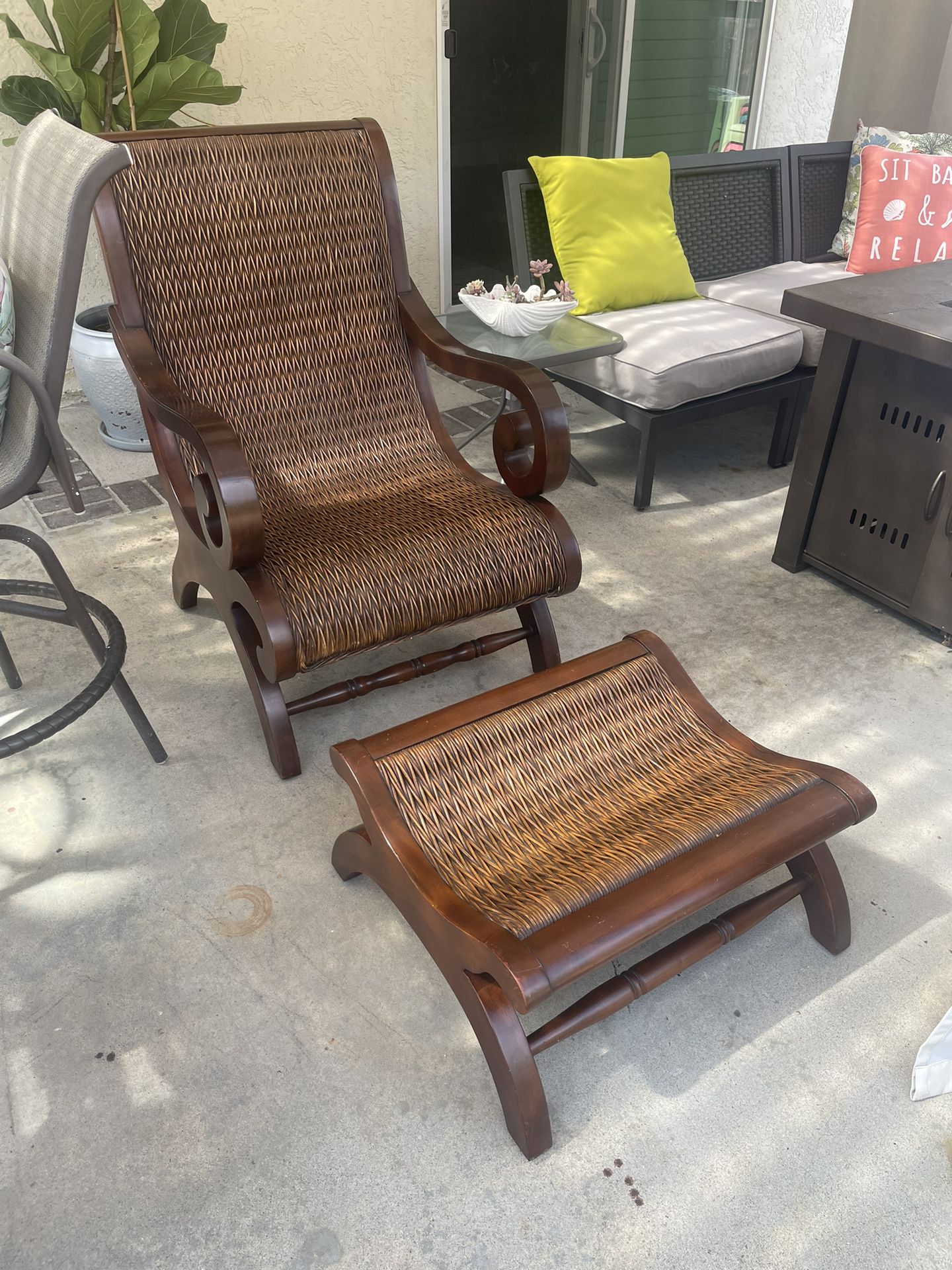 Seagrass & Wood Chair & Ottoman