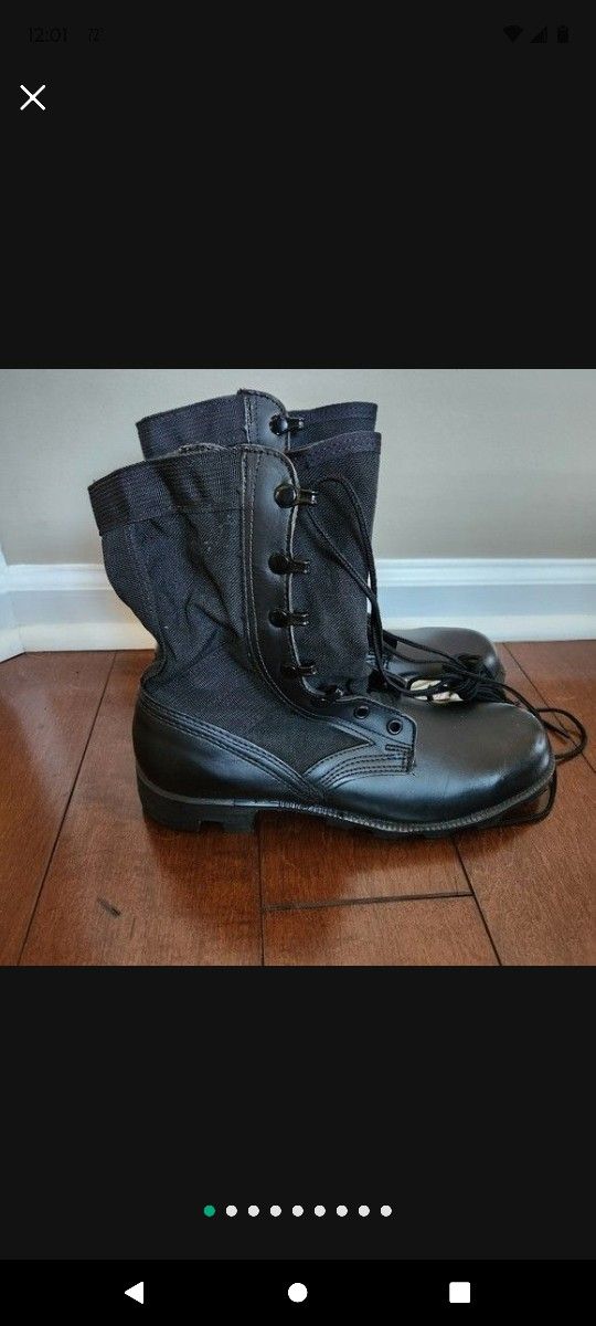 Vintage Spike Protective Jungle boots Size 9 1/2. New with some imperfections/small scuffs see photos