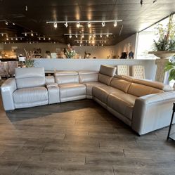 6PC Leather Power Reclining Sectional 