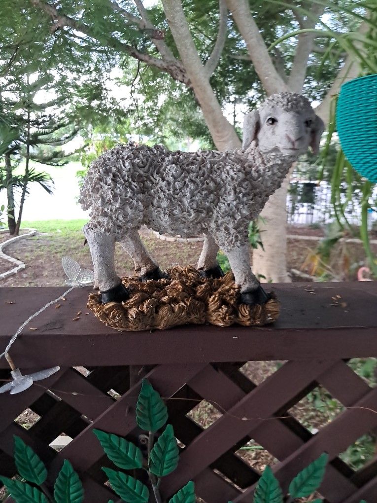 LAMB STATUES