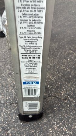 18ft folding ladder 300 lbs.