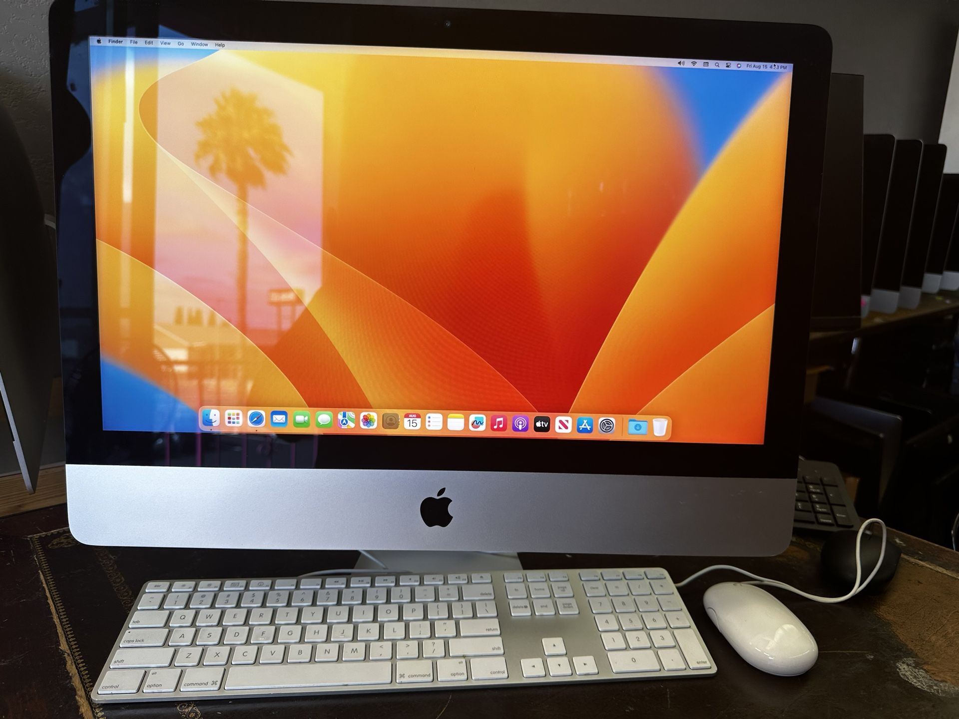 Apple iMac - 21.5 inches - MacOS Ventura