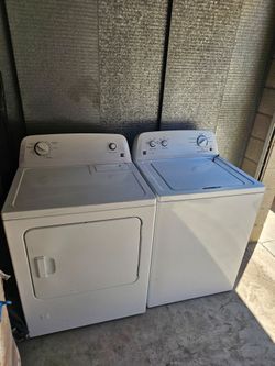 Kenmore Washer and Dryer Set