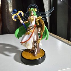 Palutena Amiibo - Smash Bros.
