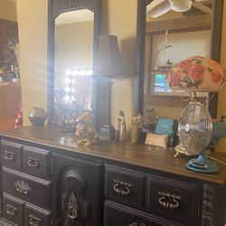Dresser With Double Mirrors