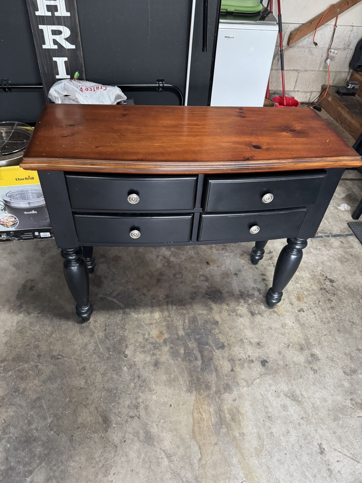 Foyer Table/Entry Table