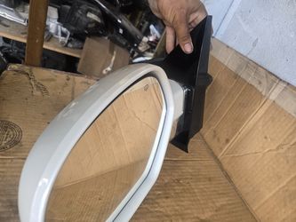 2007 2014 cadillac escalade driver oem mirror