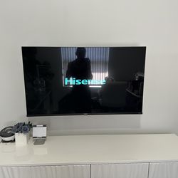 Hi Sense 55” TV