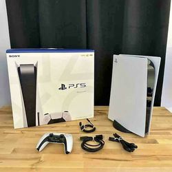 Size    PLAYSTATION    5