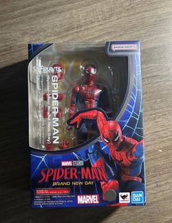 SHFIGUARTS-  Spiderman Brand new day