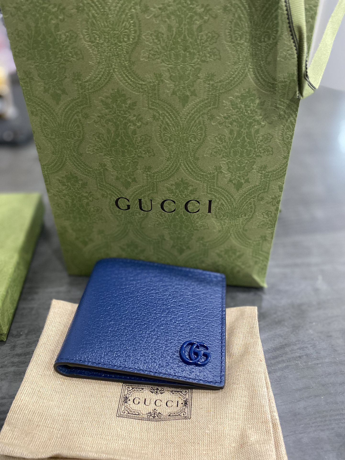 used gucci wallet