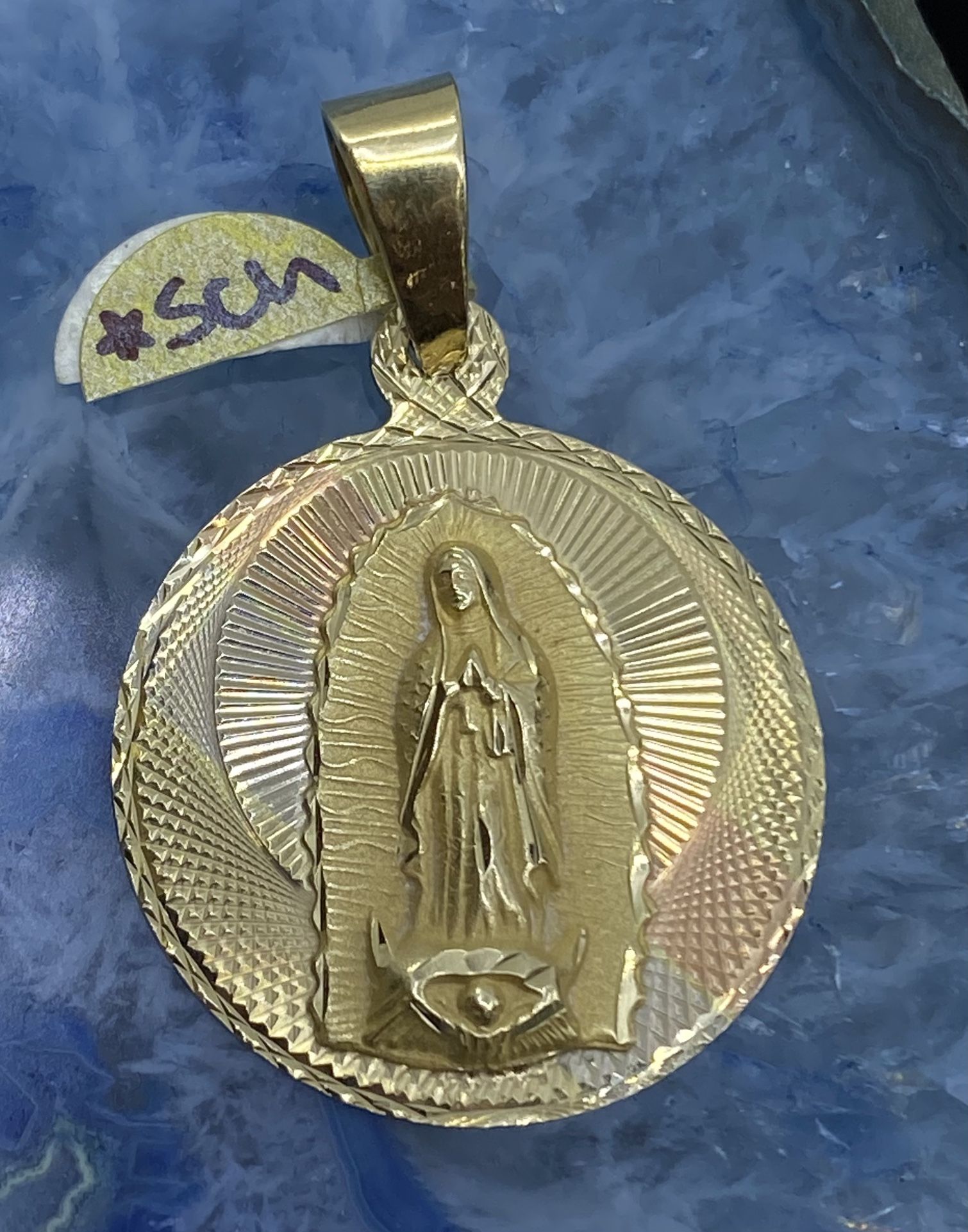 $725 Three Tone Yellow White And Rose Gold Virgin Mary Religious Charm Pendant