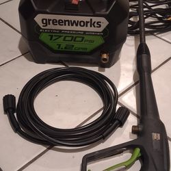 Portable Easy To Use Pressure Washer 1700psi Plugin Electric  Car Wash Boat Pool Deck Windows 