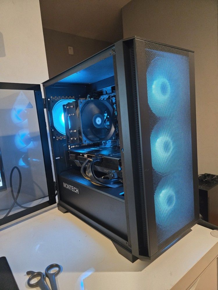 Gaming Desktop Computer PC