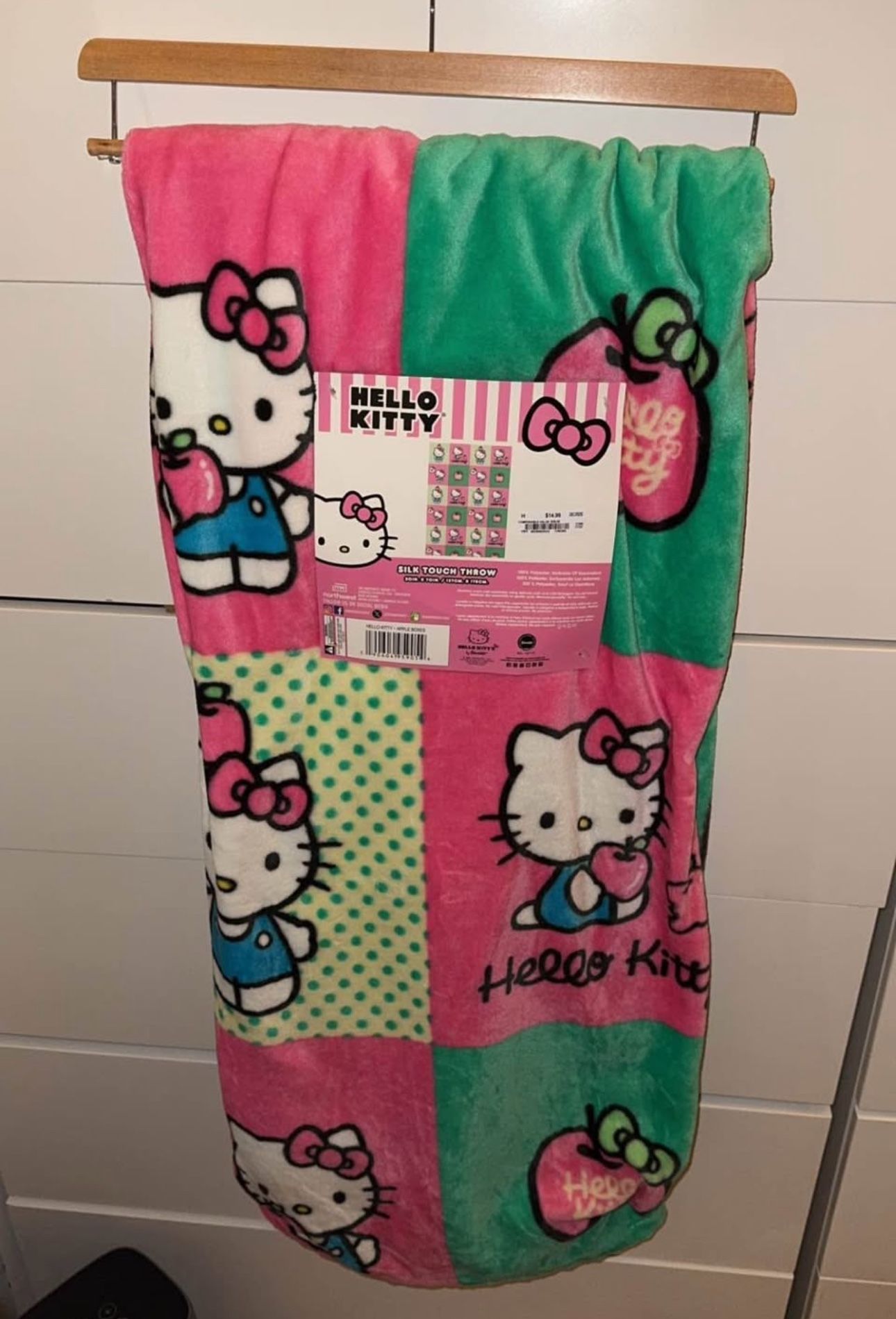 Hello Kitty Blanket