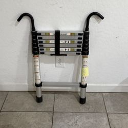 Telescopic Portable Ladder - 6.5 Feet - L166
