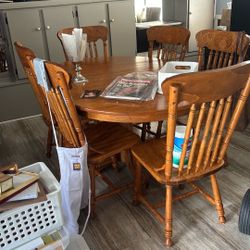 Table With 6 Chairs 