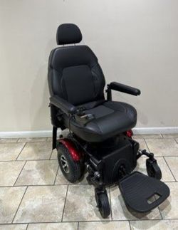 Merits Vision Sport P326A Power Wheelchair - Excellent Condition