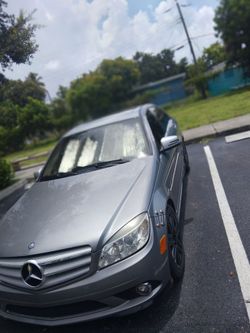 Mercedes Benz c300 luxury
