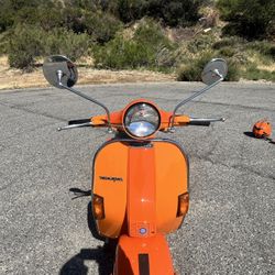 Classic 1978 Piaggio Vespa PX200E
