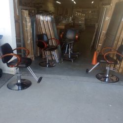 5 Barber / Salon chairs 
