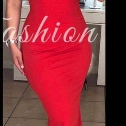 New Women's Dress Available In Size Small Medium And Large 