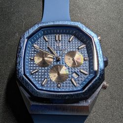 Blue Luxury Chronograph Watch – Brushed Steel Case – Stunning Waffle Dial – Excellent Condition