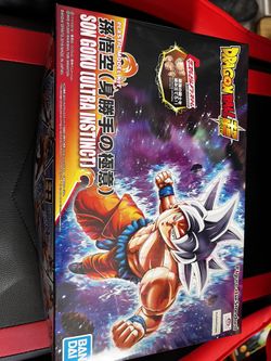 Goku Ultra Instinct Plastic model building kit