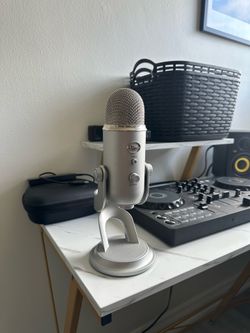Blue Yeti USB Microphone